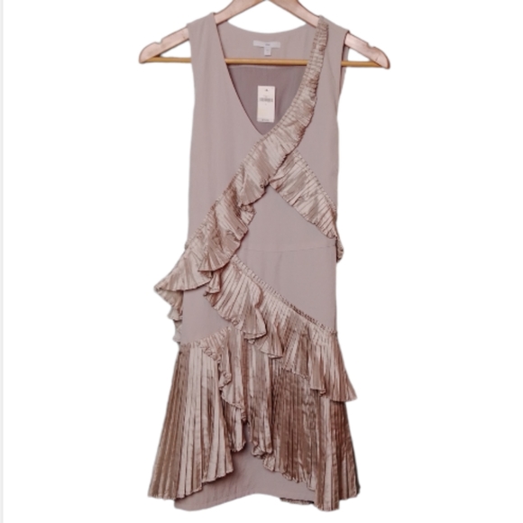 GAP Dresses & Skirts - NWT Gap beige asymmetrical ruffle sleeveless dress size 2